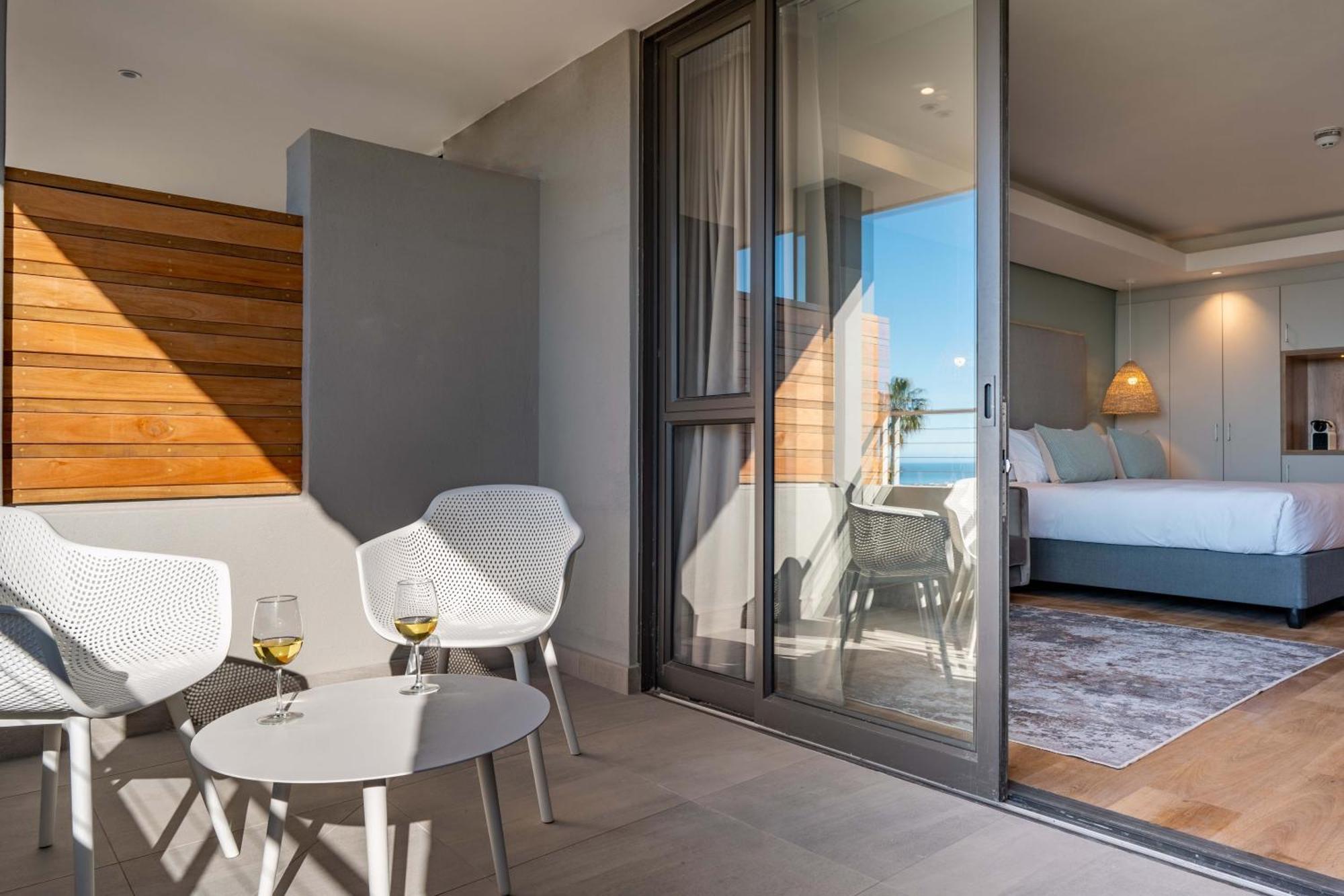 Plett Quarter Hotel - Lion Roars Hotels & Lodges Plettenberg Bay Bagian luar foto
